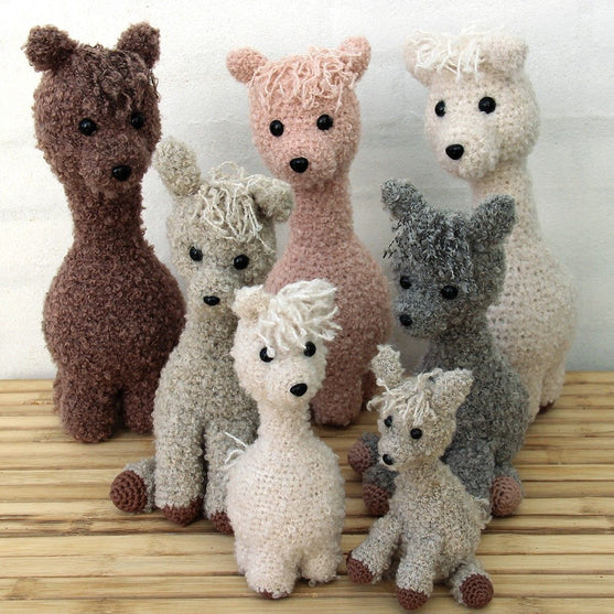 Alpaca Family
3